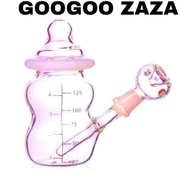 image d'un bong en forme de biberon, au-dessus duquel il est inscrit "googoo zaza"