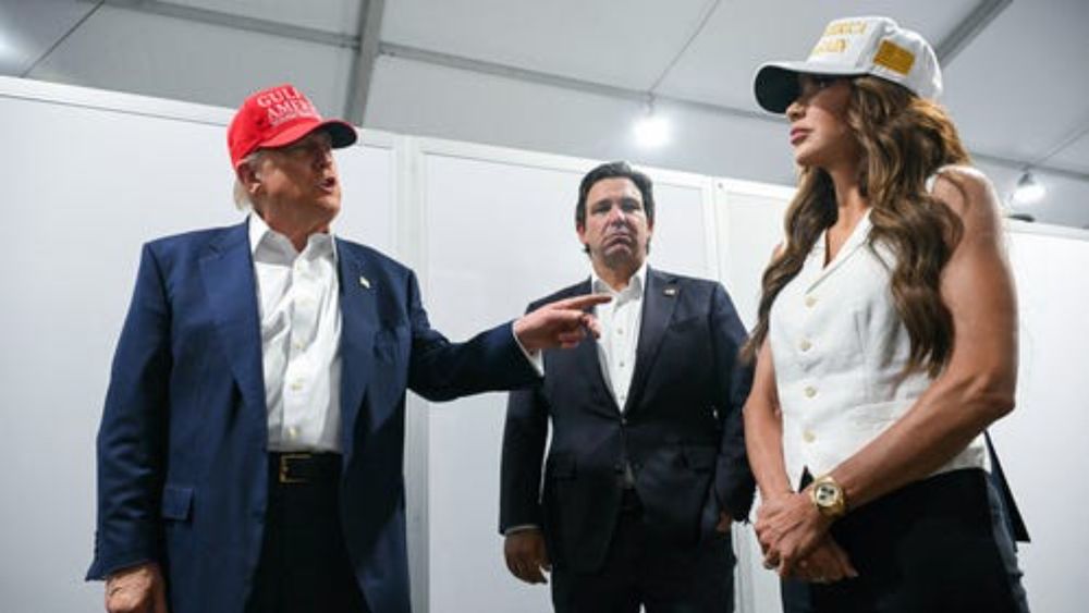 Trump says CNN may be prosecuted for reporting on app that alerts ICE sightings