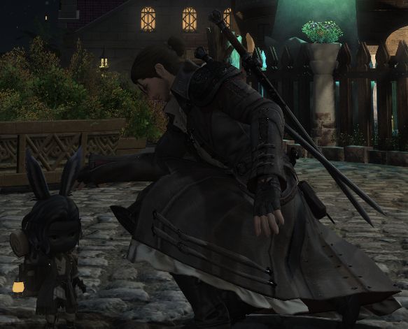 Meteor petting an Erenville mammet.