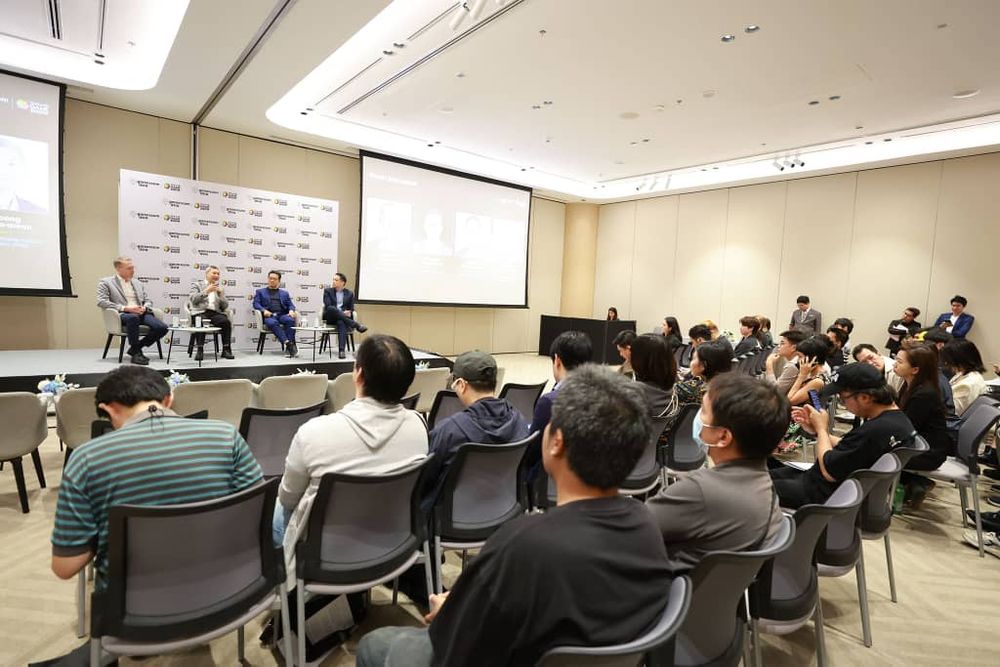 Agora Gaming Partners attended the Gamescom Asia x Thailand Game Show press conference in Bangkok 🇹🇭 – reinforcing our long-standing partnership with Gamescom Asia, one of the most impactful B2B platforms in the games industry across Southeast Asia.

Our team, represented by Tidus Wong and Pontus Mahler, joined industry leaders as Thailand was announced the Official Partner Country for Gamescom 2025 and the launch of Gamescom Asia x Thailand Game Show in October 2025.

At AGP, we’re proud to support cross-border growth and connect global investors, publishers, and game studios through key industry events like Gamescom Asia.

#AgoraGamingPartners #GamescomAsia #GameDevAsia #ThailandGameShow #B2BGames #GamingIndustry #GameInvestment #AGP