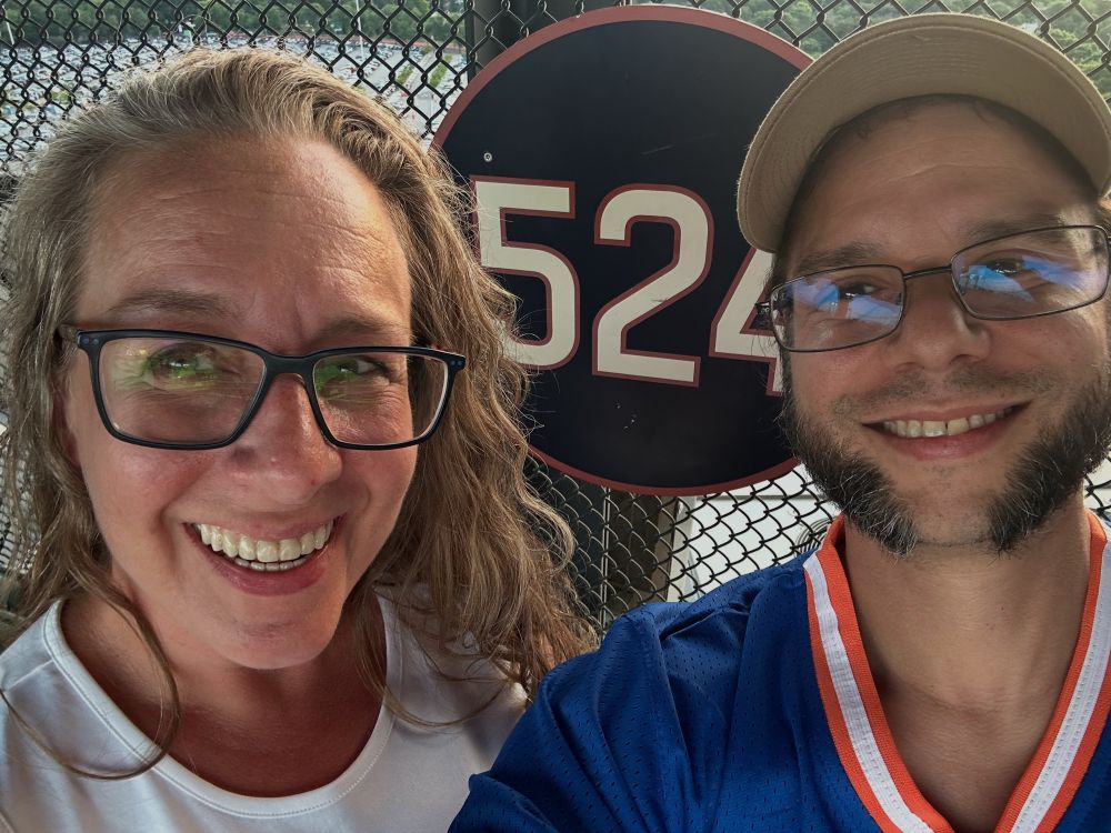 A Met loving couple