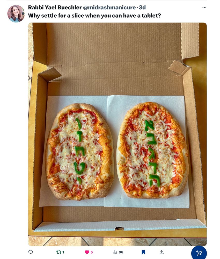 Pizzas in the shape of the stone tablets containing the Decalogue or the Aseret HaDibrot.