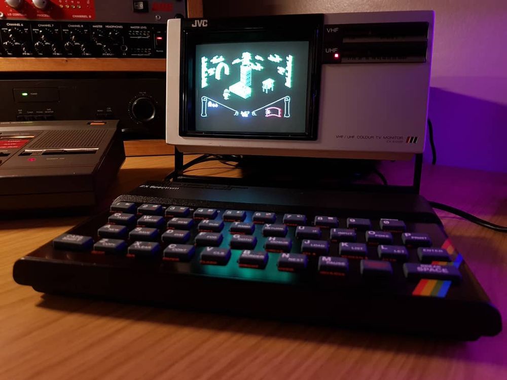 A Sinclair ZX Spectrum 48K running Ultimate's Knight Lore on a JVC CX-610GB.