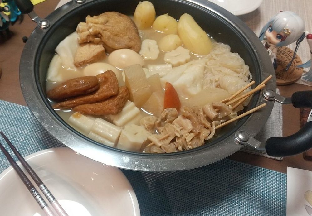 4日目
はんぺん、糸こん、ちくわぶ、牛すじ、ジャガイモ、大根追加