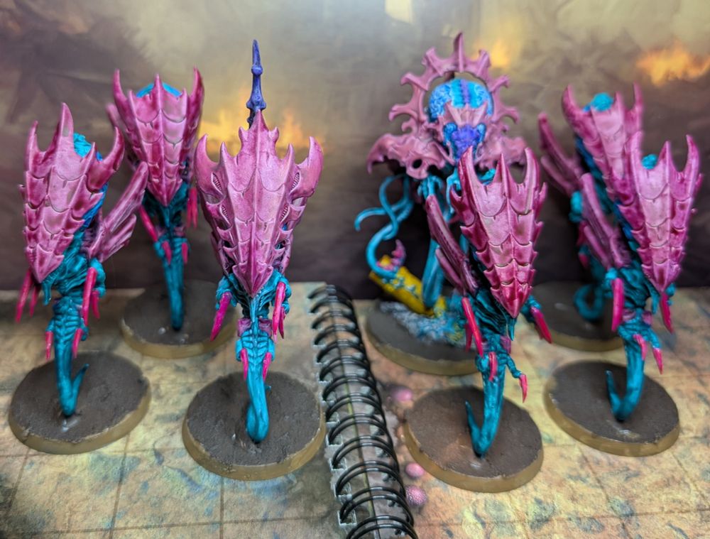 Six retro wave Zoanthropes and a similar Neurotyrant.

Floating brains, hefty Carapace, vestigial limbs