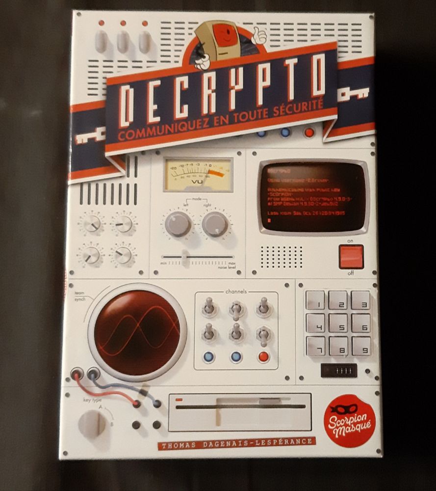 La boîte du jeu Decrypto avec sa machine à percer les codes