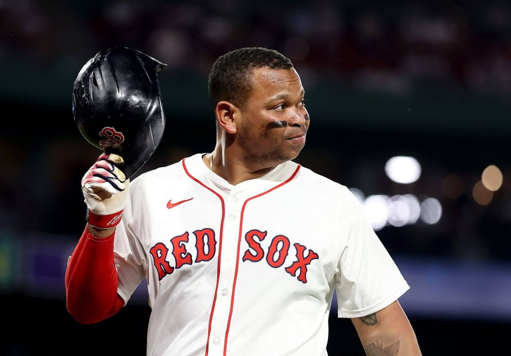 Red Sox trade Rafael Devers to Giants for Kyle Harrison, Jordan Hicks, prospects: Sources