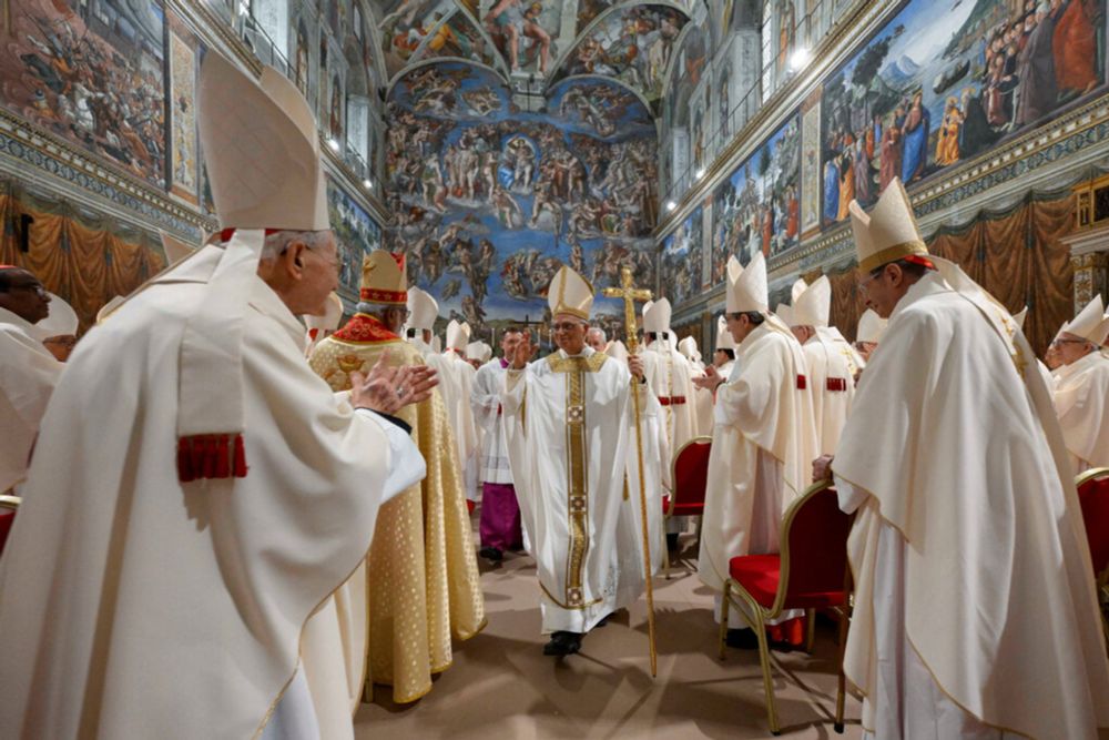 Pope Leo XIV Echoes Francis in His First Mass, Aligning Himself With ‘Ordinary People’