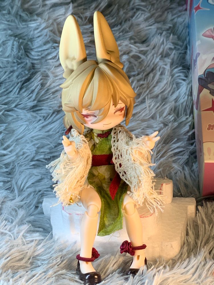 inedible doll ニコニコチャイナダブルピースお姉さん