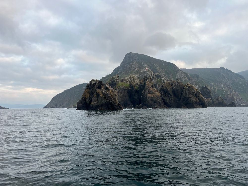 Faro de Cabo Ortegal visto desde el mar