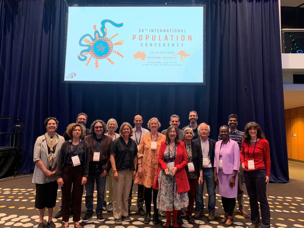 Alongside with editors from other journals, our Deputy Editor Agnieszka Fihel had the pleasure to represent Demographic Research at the session ‘Meet the Editors: How To Get Published in a Peer-reviewed Journal’. They discussed how young scholars can contribute to the scientific community as authors, reviewers and, one day, editors.
