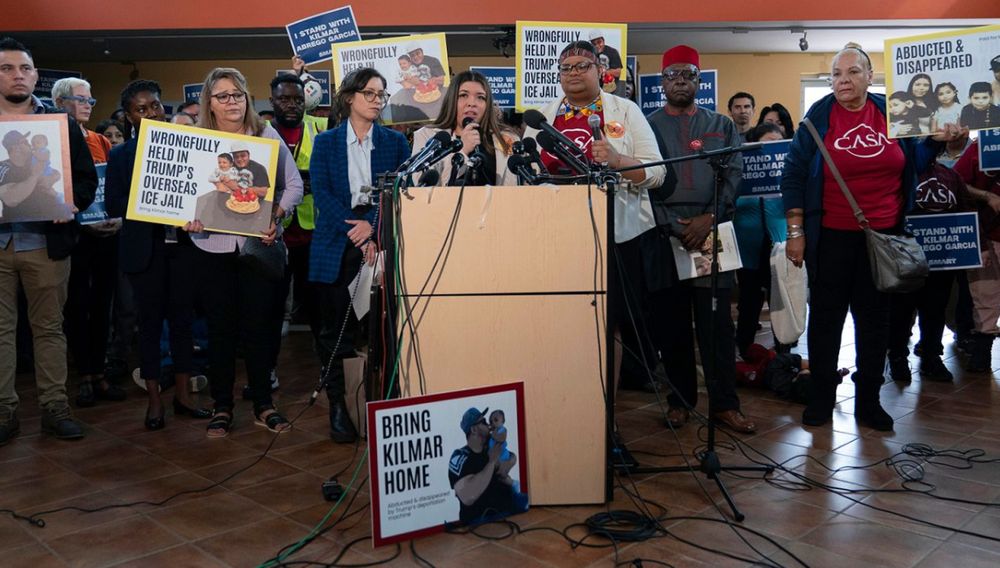 Photo of Jennifer Vazquez Sura speaks at a News conference.