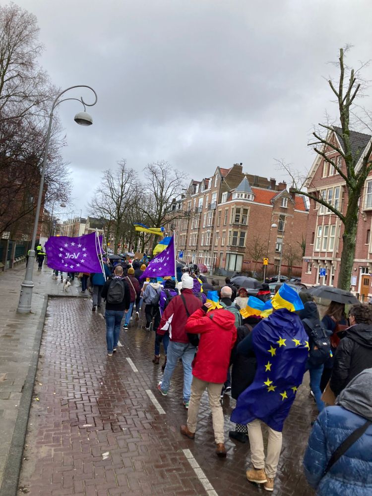 Volters in Amsterdam, during the March for Ukraine from Museumplein to Dam, held by Amnesty International, Foundation UA in NL, PAX for Peace, and Volt Netherlands.