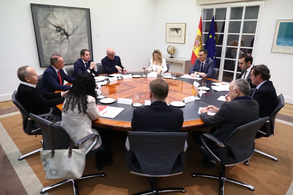 CCOO pide un pacto de Estado contra los efectos de la emergencia climática

En la reunión convocada por el presidente del Gobierno en el Palacio de la Moncloa, CCOO ha hecho un planteamiento integral para abordar la catástrofe provocada por la DANA y su gestión en Valencia, así como para abordar estratégicamente los riesgos asociados a la emergencia climática y sus efectos.