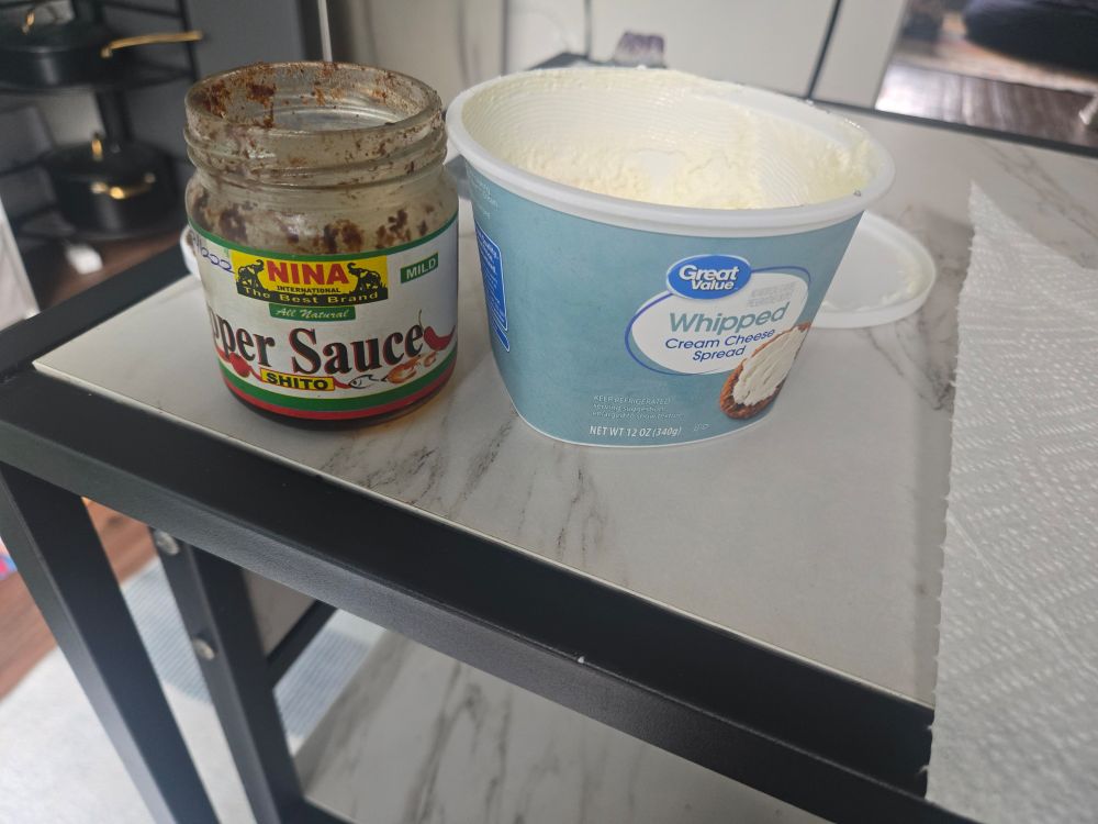 Whipped Cream Cheese and Pepper Sauce