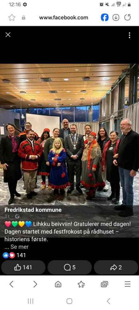 Bilde av biskop, ordfører og foreningen samer i Østfold. 