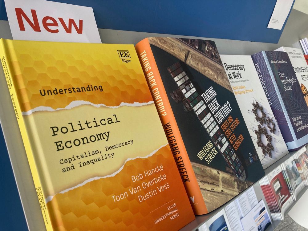 Book on bookshelf labelled "new"