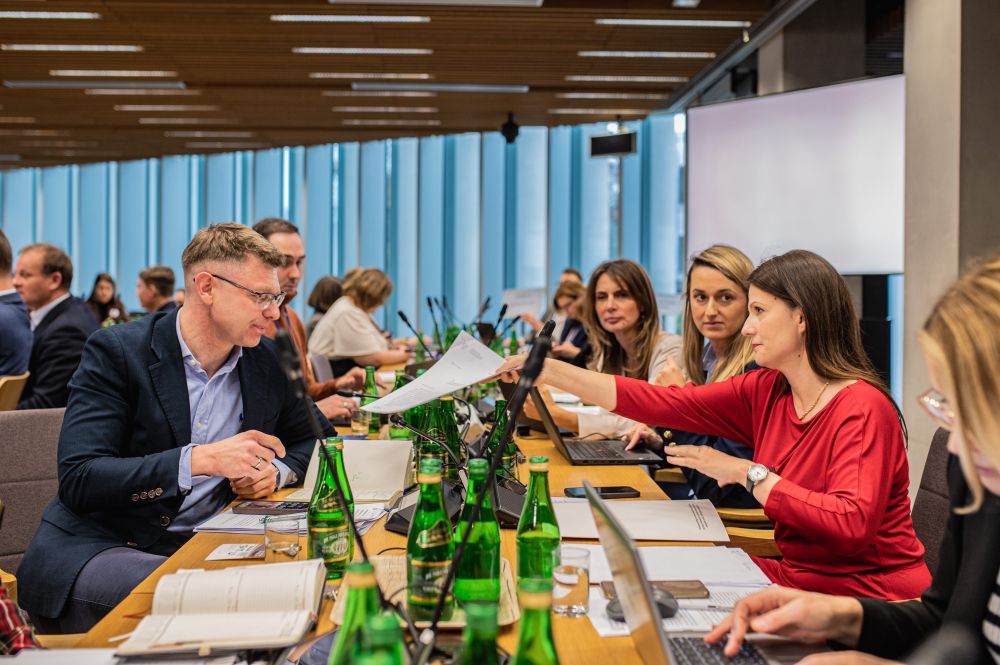 Sejmowa Komisja ds. Dzieci i Młodzieży oraz Sejmowa Komisja Edukacji w sprawie podstaw programowych przedmiotu "edukacja zdrowotna". 