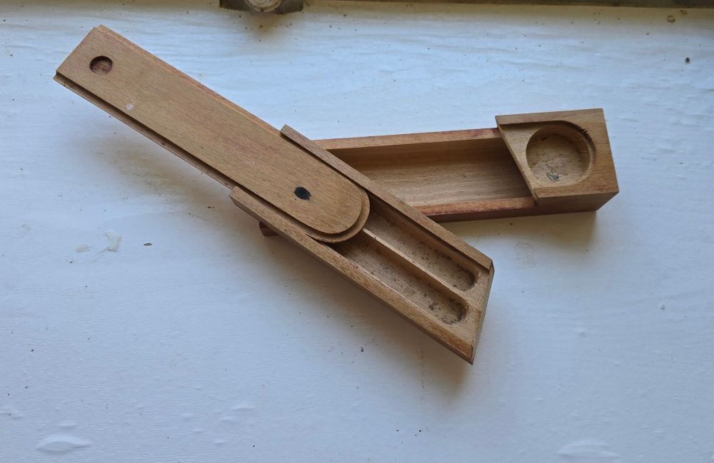 plumier à deux étages en bois non traité 