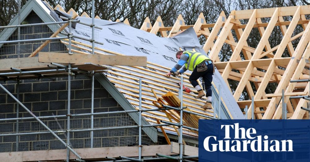 Low-carbon homes can save £1,341 in bills and should be compulsory, study shows