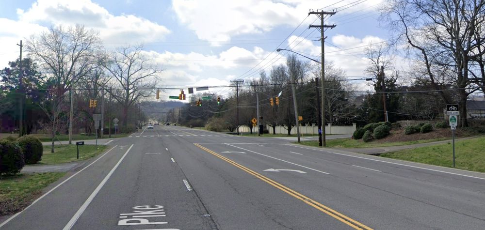 Google StreetView (circa 2022) of fatal crash location on Harding Pike near Percy Warner Blvd.