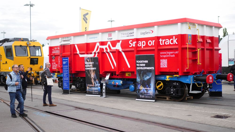 Waggon-Prototyp für die Schrottlogistik auf der InnoTrans