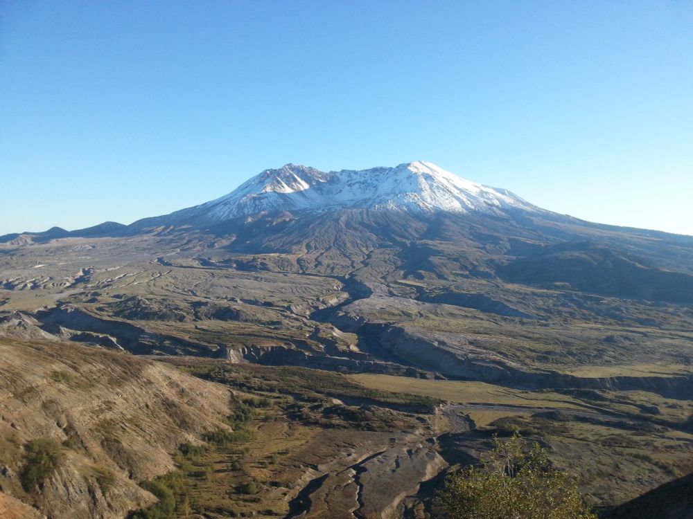 Mt St Helens from North side with view of pyroclastic flow. Oct 2013.