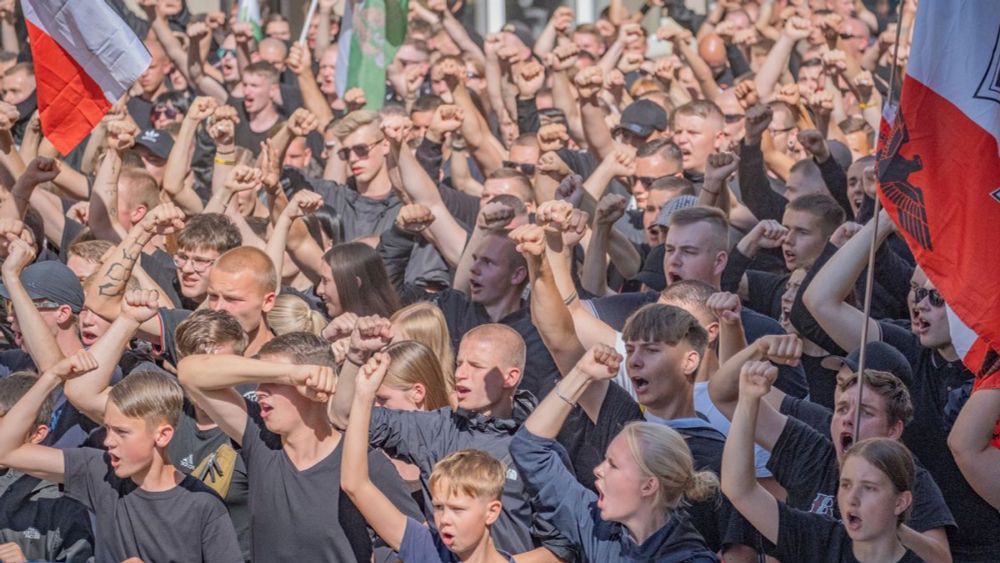 (S+) Jugend: Warum ist der rechte Rand für junge Menschen so attraktiv geworden?