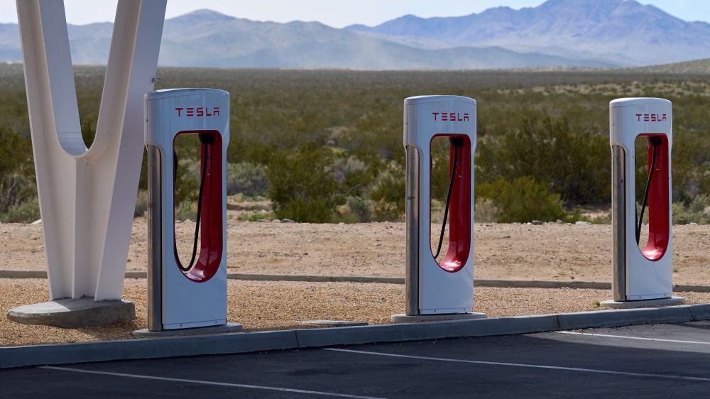 Tesla Pullback Puts Onus on Others to Build Electric Vehicle Chargers