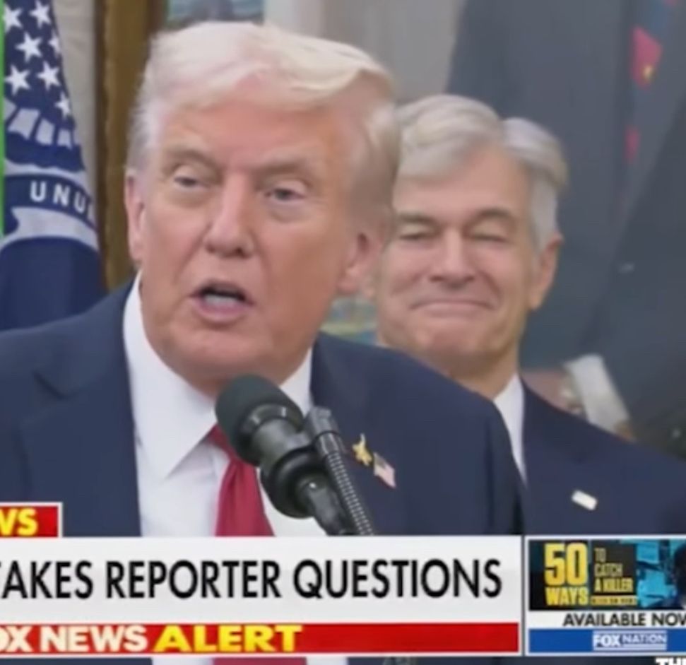 POTUS and Dr Oz this week that shows Dr Oz’s hair as fully white. 