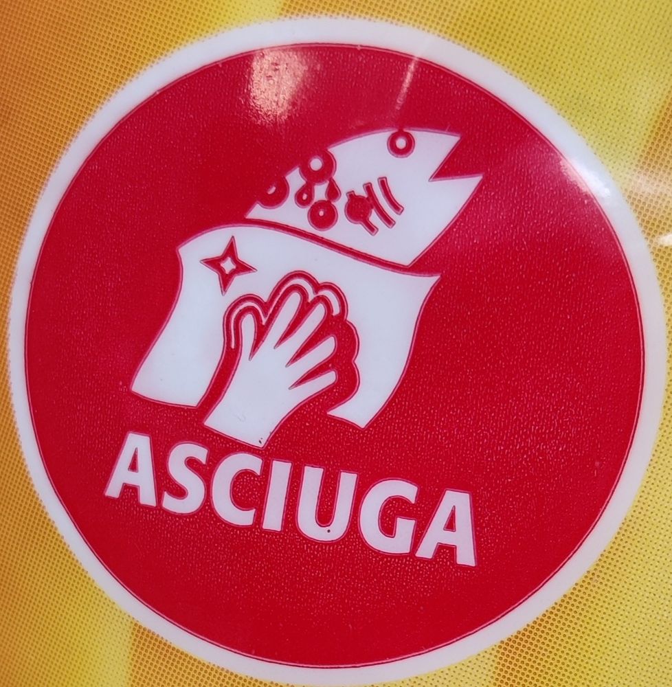 Pictogram of a fish being dried