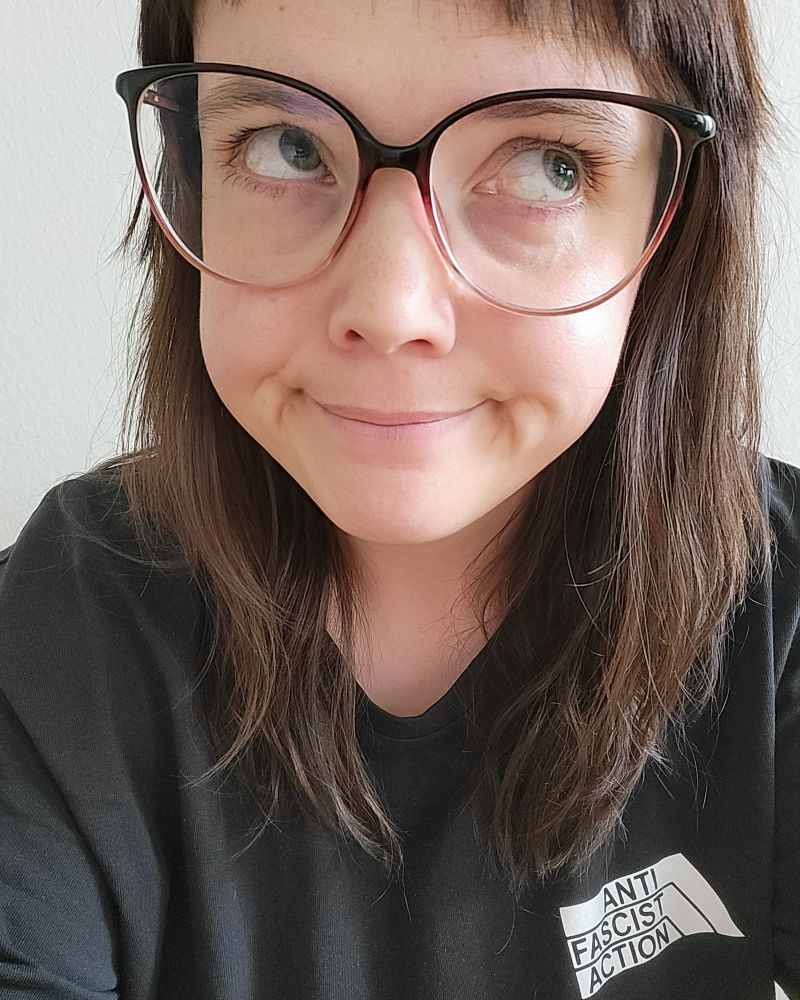 Selfie mit Augenrollen.