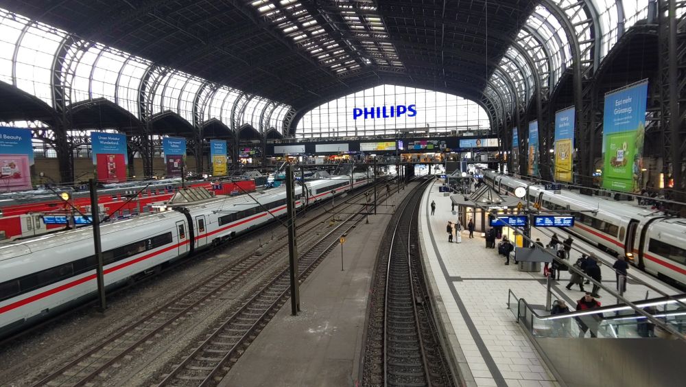Hamburg Central Station (main hall).