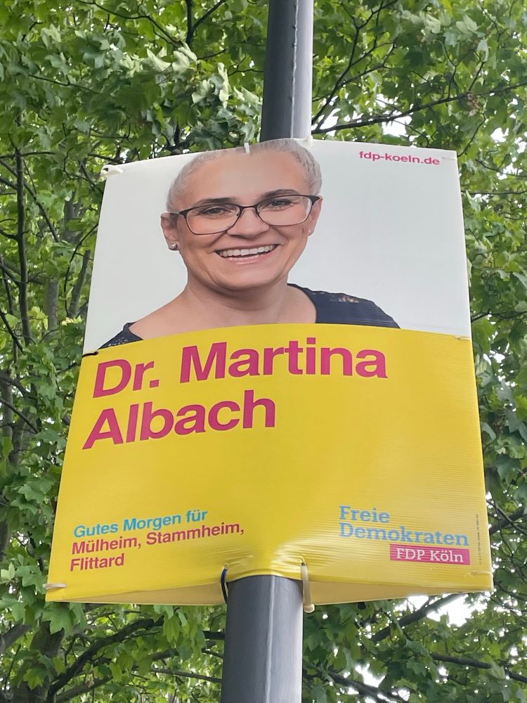 Wahlplakat der FDP: als Slogan steht „GUTES MORGEN“ für 3 Stadtteile. Ich kann das nicht mehr.