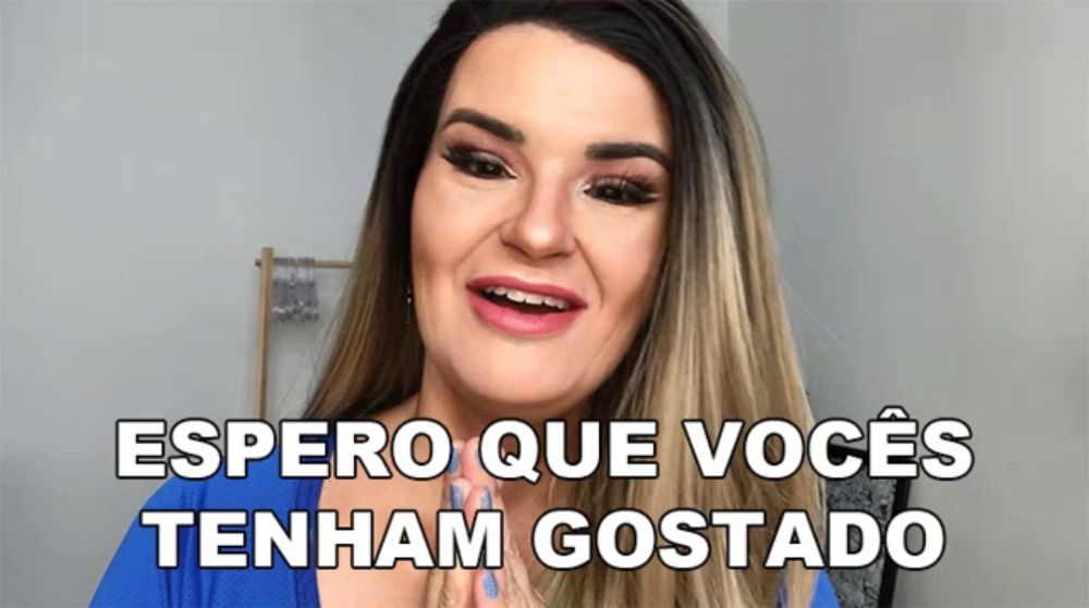 a woman says espero que voces tenham gostado in a video