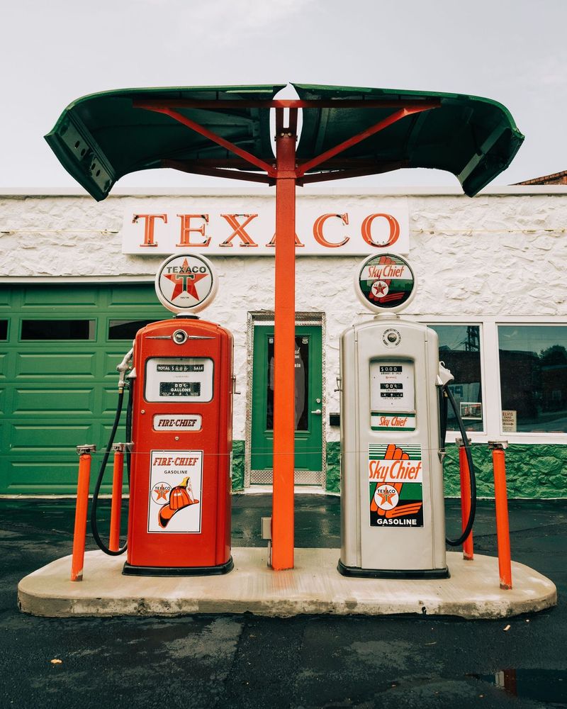 Vintage Texaco gas station on Route 66 in Galena, Kansas