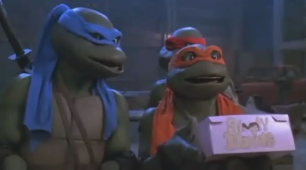Leonardo and Michelangelo tmnt 2 secret of the ooze try to give Tokka and Razhar prefight donuts