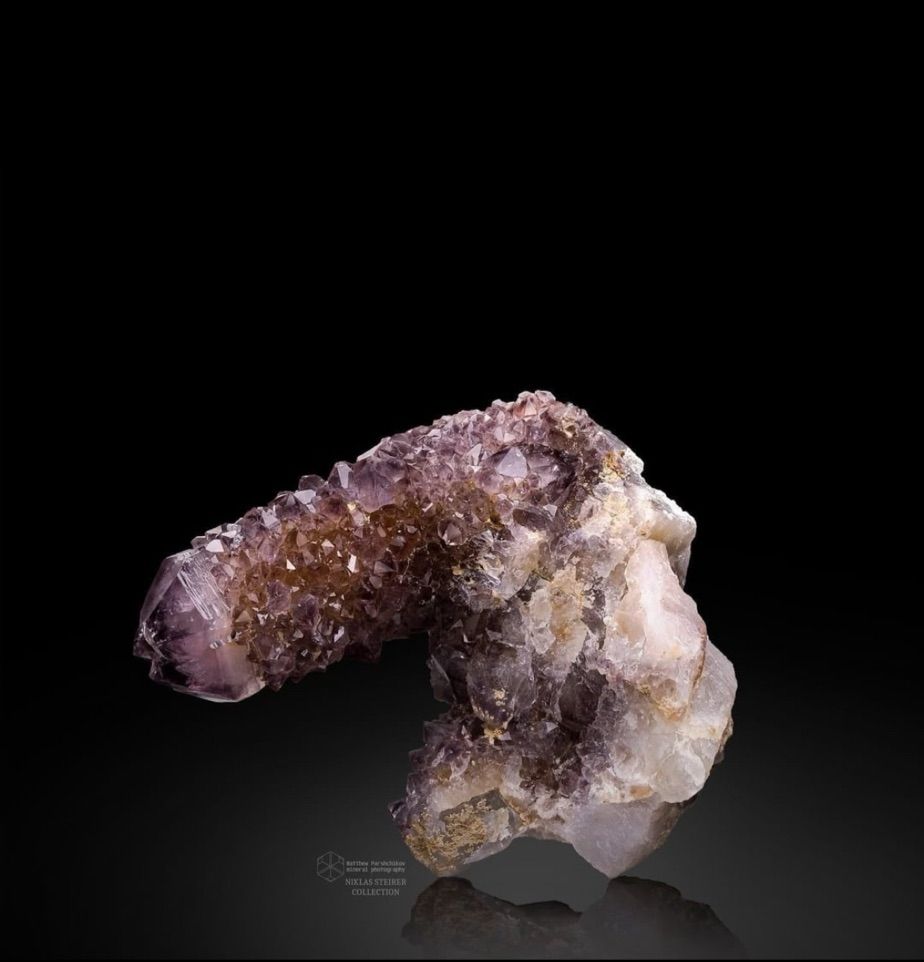 An amethyst cluster that looks like dick and balls