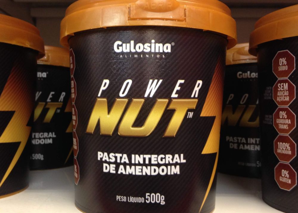 um pote de 500g de pasta de amendoim que se chama POWER NUT ™