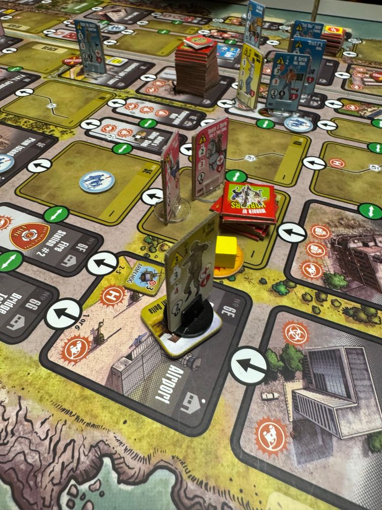 The Plum Island Horror map, featuring 2 stacks of Horrors and a few player standees.