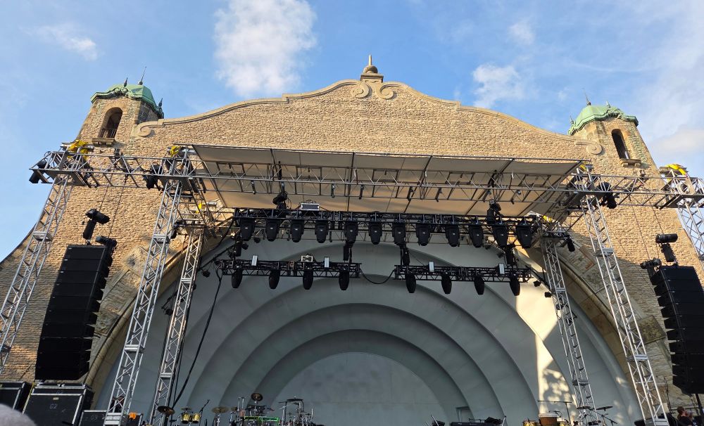 Toledo Zoo Amphitheater 