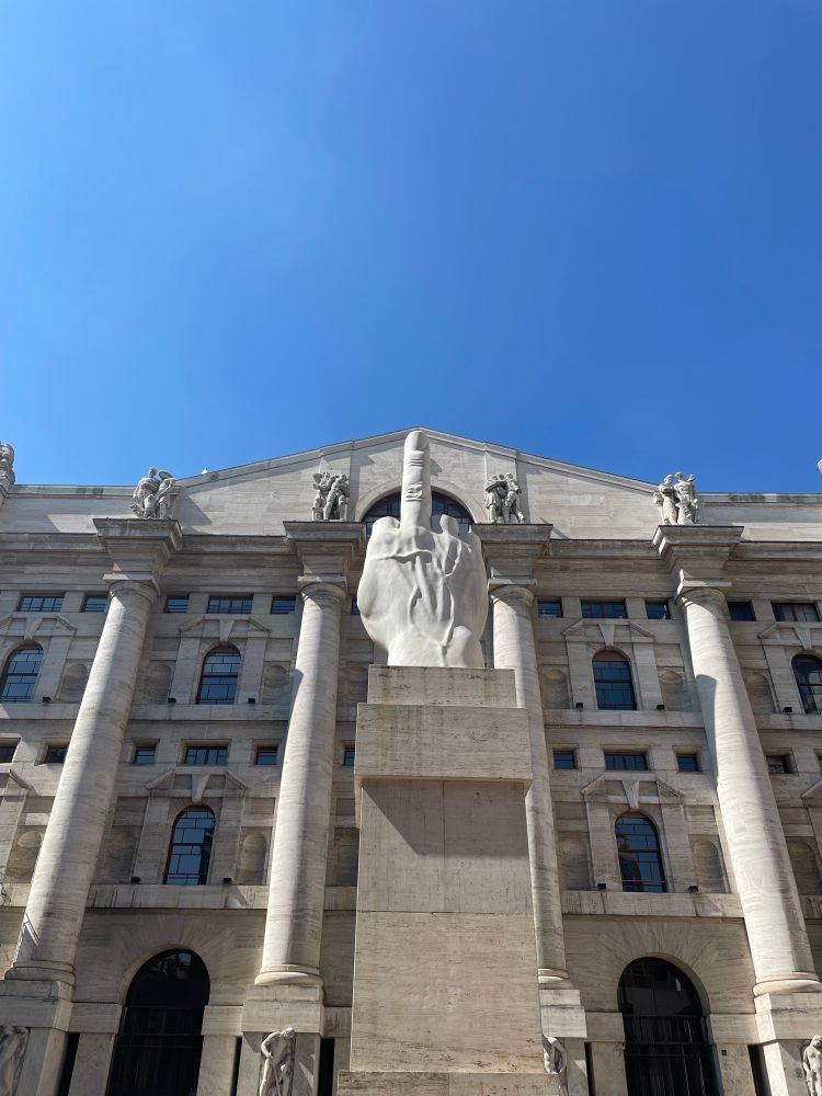 A middle finger statue. 