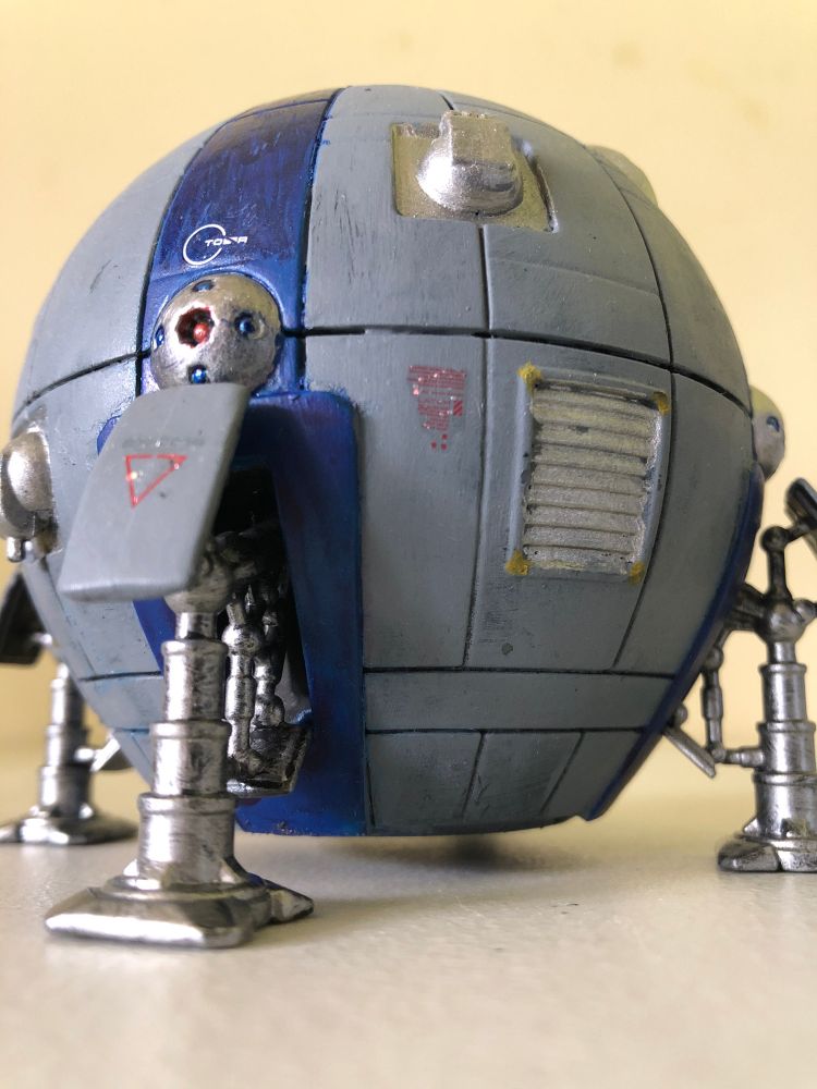 Same dropship, picture taken at a lower angle.