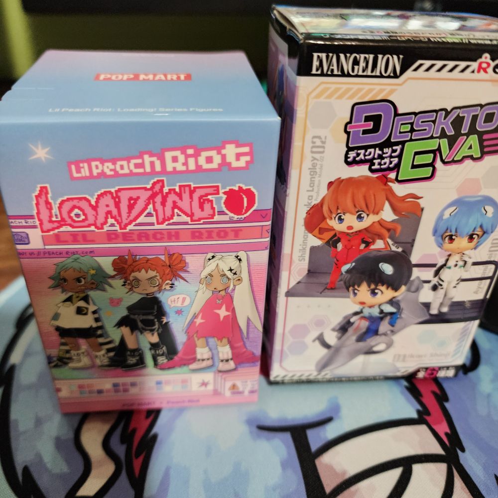 Peach riot blind box and desktop eva blind box