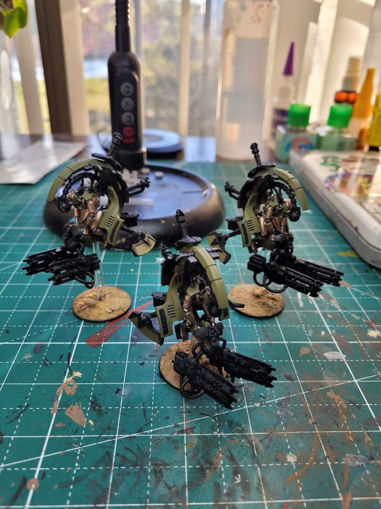 tomb blades in a green Mephrit Dynasty scheme
