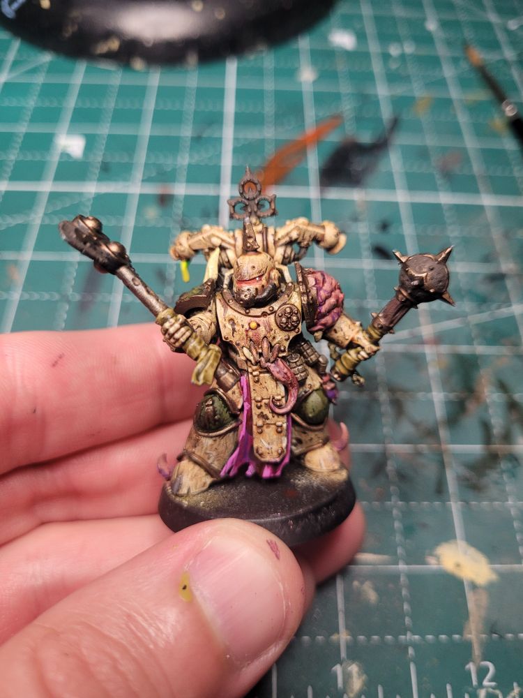 pallid hand plague marine with two bubotic blade hand weapons