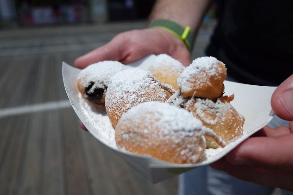 Deep fried oreos covered in powdered sugar