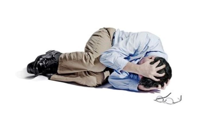 me rn, fetal position (stock image)