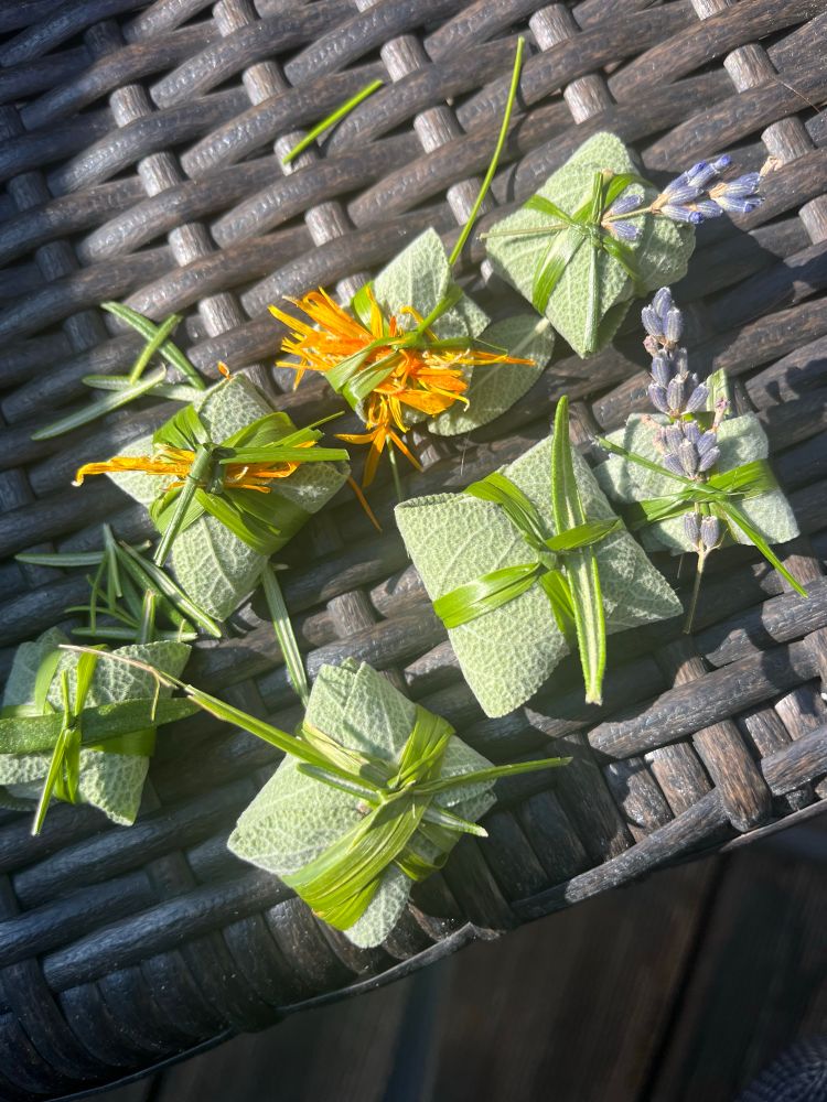 Different varieties with calendula and lavender