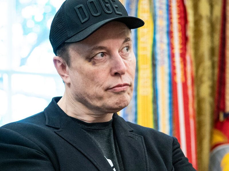 Elon Musk with black eye.